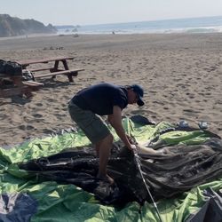Westport Beach RV Park & Campgrounds - Setting up our tent on the beach