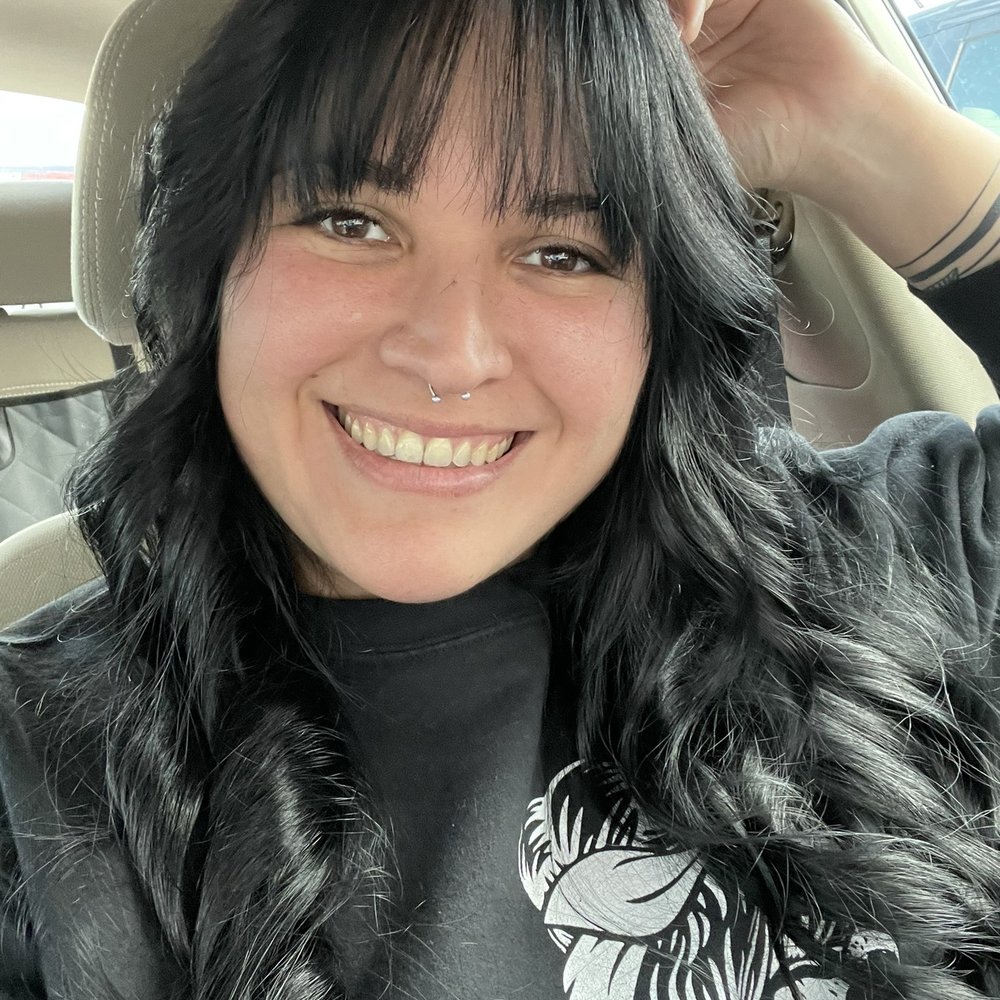 They retouch my roots, cut my bangs, wash and dry my hair!! They retouch my roots, cut my bangs, wash and dry my hair!!
