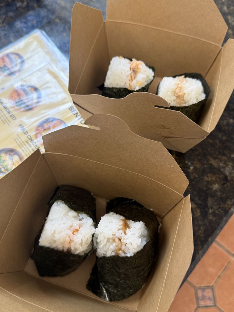Food from Nagomi Bento