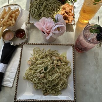 N Cafe - Breakfast & Brunch Near Me - Glendale, California