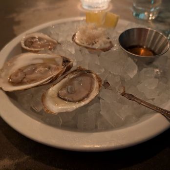 Bar Kismet - Oysters - Bars Near Me - Halifax, Nova Scotia