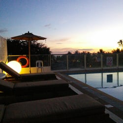 The Tides Hotel Boracay - The Tides Hotel Boracay Pool Side