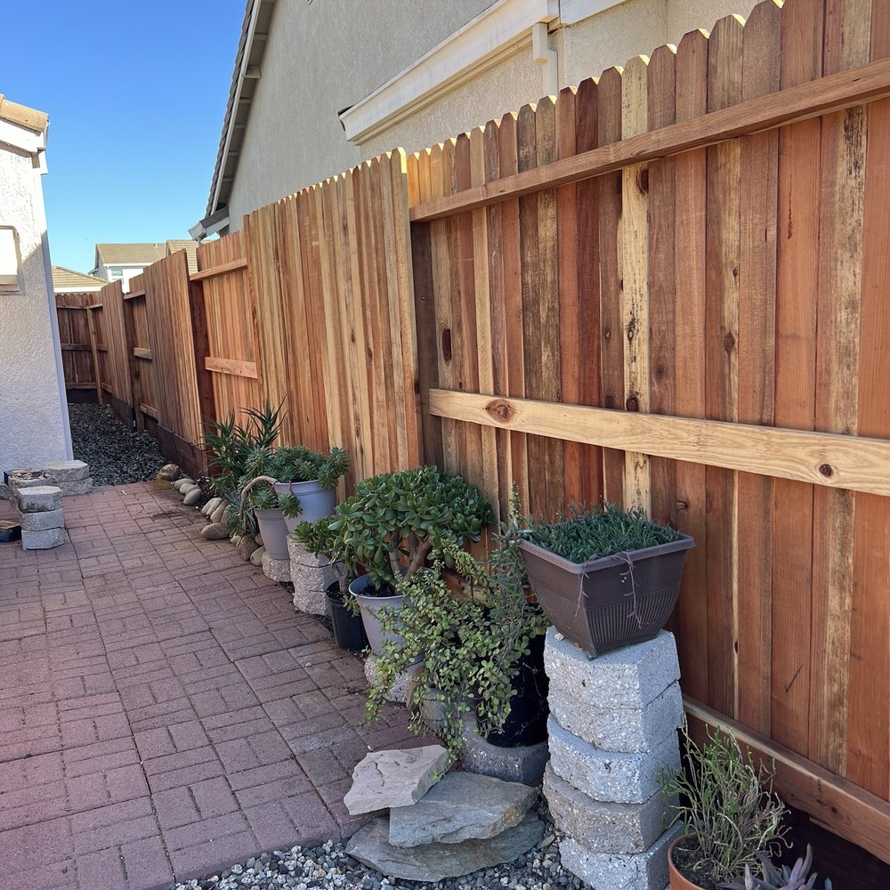 Castillo Fencing - Fences & Gates Near Me - Sacramento, California Castillo Fencing - Fences & Gates Near Me - Sacramento, California