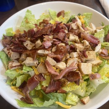 Country Cafe - Crispy Chicken Salad with grilled chicken. Missing the egg and cucumber. - Breakfast & Brunch Near Me - Ellensburg, Washington