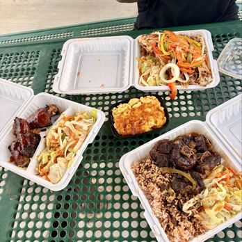 Dat A Gwan Jamaican Mobile Kitchen - Red snapper fish (escovitch), Jerk Chicken, 4. Oxtails, Mac and Cheese - Food Trucks Near Me - San Bernardino, California