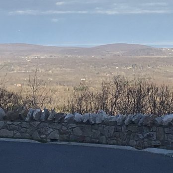 Scenic Overlook by Minnewaska - Local Flavor Near Me - Gardiner, New York Scenic Overlook by Minnewaska - Local Flavor Near Me - Gardiner, New York