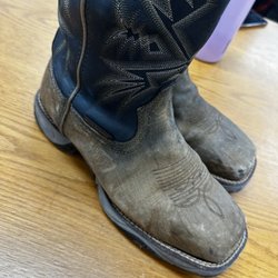 Patton's Western Wear - 4 day old boots