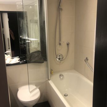 Munich Marriott Hotel - Bathroom - Hotels Near Me - Munich, BY Munich Marriott Hotel - Bathroom - Hotels Near Me - Munich, BY