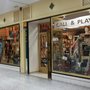 Photo of Call & Play