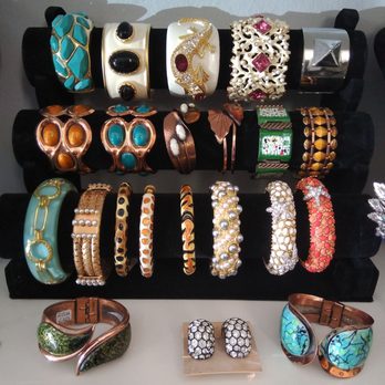 Campania30 - Antiques Near Me - Milan, Michigan