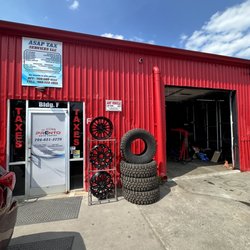 Pronto Auto Center - Outdoor Garage