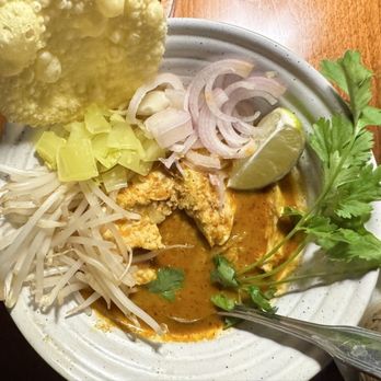Ledu Thai - Kao Su-i - Thai Near Me - Phoenix, Arizona
