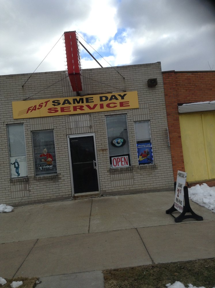 CRUMP’S CLEANERS 11370 E 7 Mile Rd, Detroit, Michigan Laundry