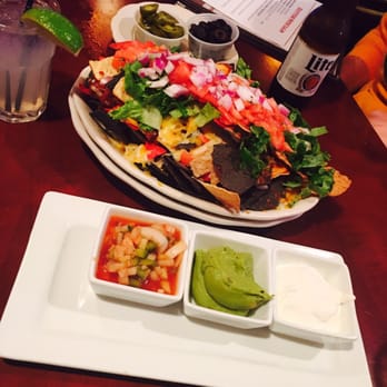 Marshland Too - supreme nachos appetizer - Sports Bars Near Me - Sandwich, Massachusetts Marshland Too - supreme nachos appetizer - Sports Bars Near Me - Sandwich, Massachusetts
