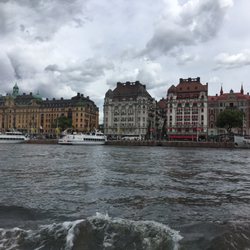 Hop on hop off bus tour - View from boat tour
