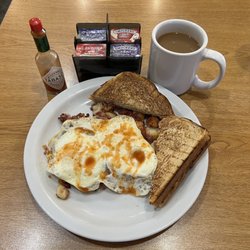 Sunny Street Cafe - Corned Beef Hash Breakfast.