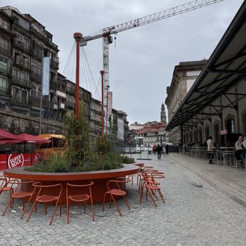 Timeout Martket - Sushi Bars Near Me - Porto, 13