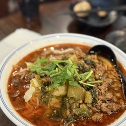 Chong Qing Xiao Mian - Single Cooked Noodle Soup