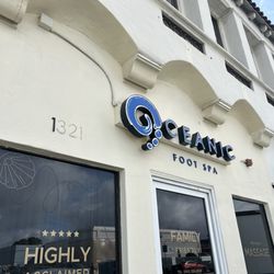 Cloud 9 Foot Spa - Plenty of street parking around the corner