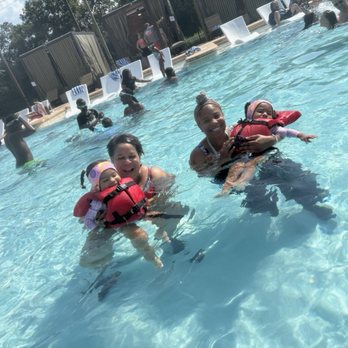 Great Wolf Lodge - The pools are so much fun. There is so much to do for young and old! - Resorts Near Me - Scotrun, Pennsylvania Great Wolf Lodge - The pools are so much fun. There is so much to do for young and old! - Resorts Near Me - Scotrun, Pennsylvania