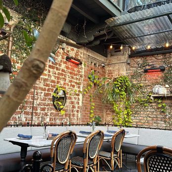 Violet Bistro - French Near Me - Los Angeles, California Violet Bistro - French Near Me - Los Angeles, California