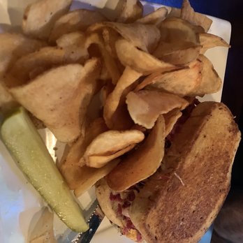 Irish 31 - Reuben Hamburger - Irish Near Me - Tampa, Florida