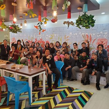 California Pizza Kitchen - Chat Team Samsung/ The Philippines Manila. Pizza party. - Pizza Near Me - Mandaluyong, NCR California Pizza Kitchen - Chat Team Samsung/ The Philippines Manila. Pizza party. - Pizza Near Me - Mandaluyong, NCR