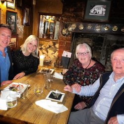 Sun Inn - Good ambiance and space