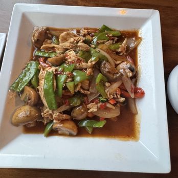 Siam - Stir fry with chicken - Thai Near Me - Telluride, Colorado
