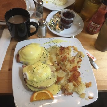 Addy’s Diner - Diners Near Me - Cleveland, Ohio