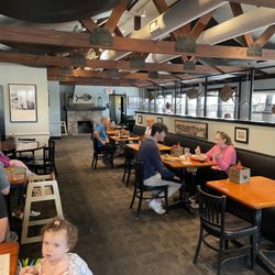 Lucky Bones Backwater Grille - Interior