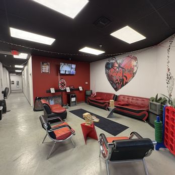 iSmash Las Vegas - Axe Throwing Near Me - Paradise, Nevada iSmash Las Vegas - Axe Throwing Near Me - Paradise, Nevada