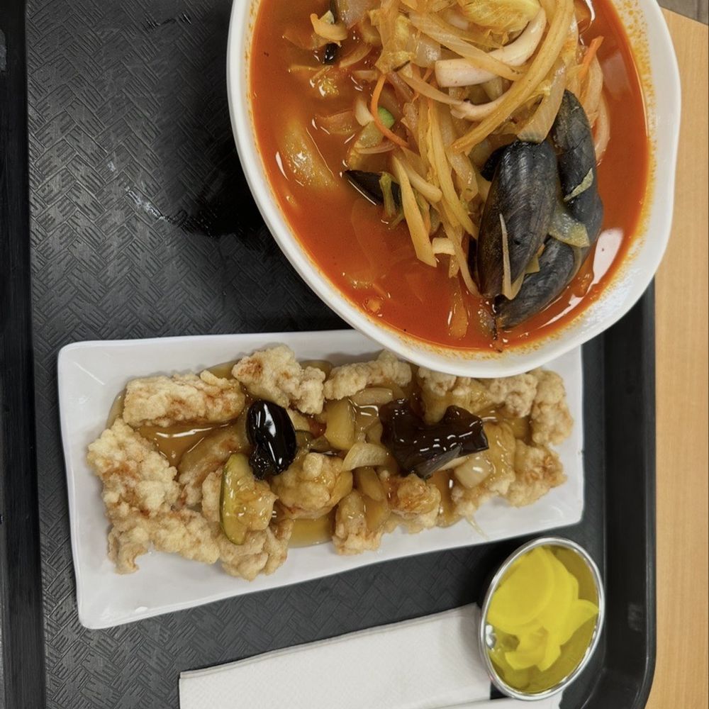 Spicy seafood noodles Spicy seafood noodles