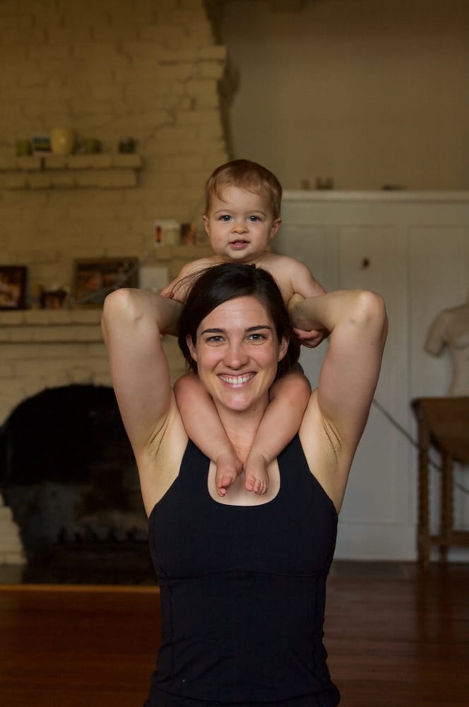 Alexis Azzam, MA LMFT Logo