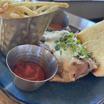Gallery 41 Water’s Edge Grill - Prime Rib French Dip - Sandwiches Near Me - Corpus Christi, Texas