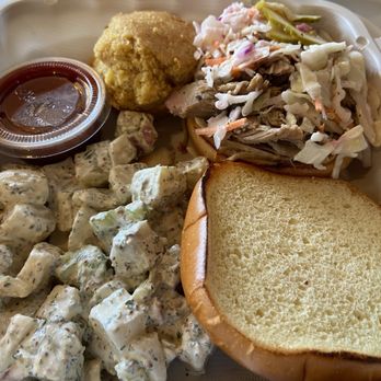 Cold Hollow Cider Mill - Pulled pork sandwich - Donuts Near Me - Waterbury Center, Vermont Cold Hollow Cider Mill - Pulled pork sandwich - Donuts Near Me - Waterbury Center, Vermont