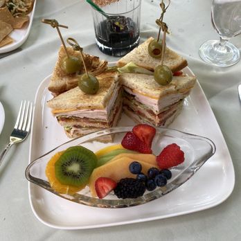 Polo Lounge - Club sandwich and fruit - New American Near Me - Beverly Hills, California Polo Lounge - Club sandwich and fruit - New American Near Me - Beverly Hills, California
