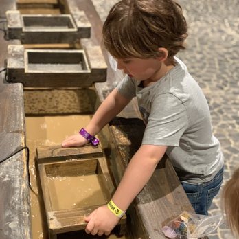 Great Wolf Lodge - Mining for gem stones ... son's favorite - Resorts Near Me - Centralia, Washington Great Wolf Lodge - Mining for gem stones ... son's favorite - Resorts Near Me - Centralia, Washington