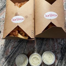 Takeout in poutine boxes? Takeout in poutine boxes?