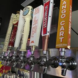 PaddyWagon Irish Pub - Tampa