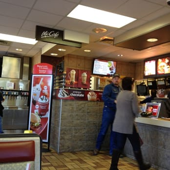 McDonald's - customers in a fast food restaurant - Fast Food Near Me - Toano, Virginia McDonald's - customers in a fast food restaurant - Fast Food Near Me - Toano, Virginia