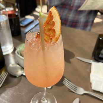 Paloma - Spritzer (grapefruit) - Cocktail Bars Near Me - Santa Barbara, California