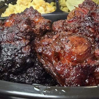 We Do BBQ - Oxtails - Barbeque Near Me - Cincinnati, Ohio We Do BBQ - Oxtails - Barbeque Near Me - Cincinnati, Ohio