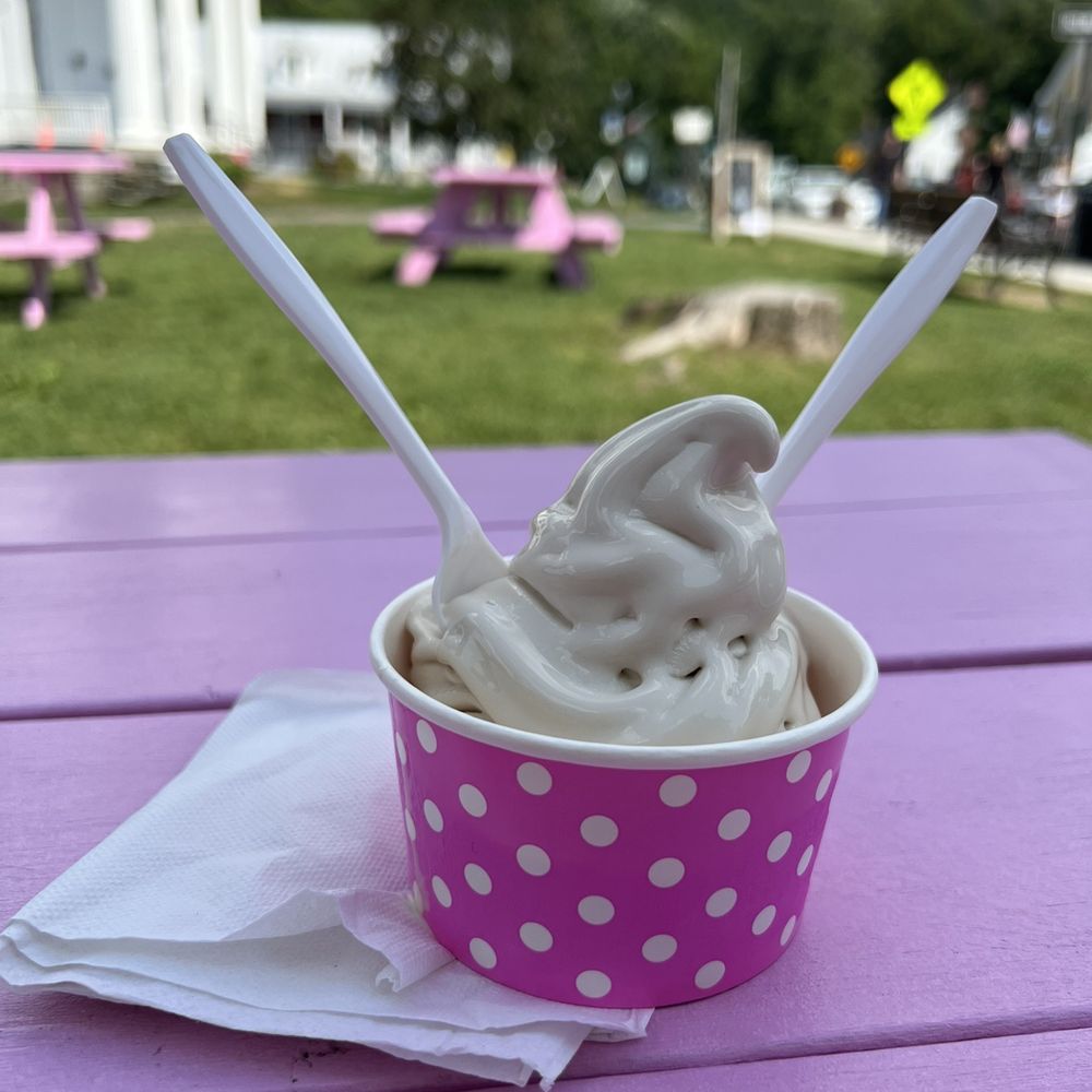 Maple Creemee Maple Creemee