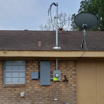 Light It Up Electric - 200 amp service upgrade - Electricians Near Me Light It Up Electric - 200 amp service upgrade - Electricians Near Me
