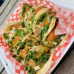 Tacoholic - Chicharrón and Carnitas Tacos best flavours !