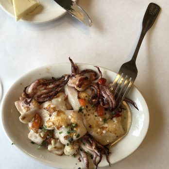 Emilio's Tapas - Calamares Con Ajo Y Limón - Spanish Near Me - Hillside, Illinois