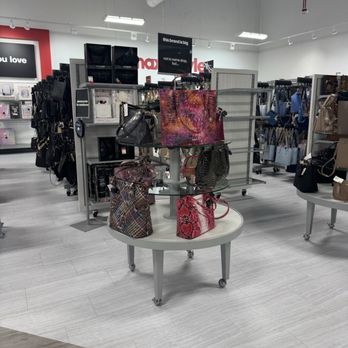 TJ MAXX - Updated January 2026 - 13 Photos & 11 Reviews - 3499 St Rose
