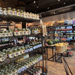 Heimbaker's Market & Deli - More shelves of different foods!  (6/18/2022)