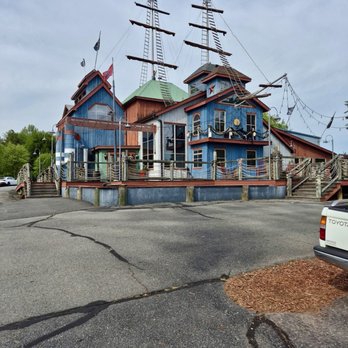 Pirates Landing - Seafood Near Me - Elkin, North Carolina